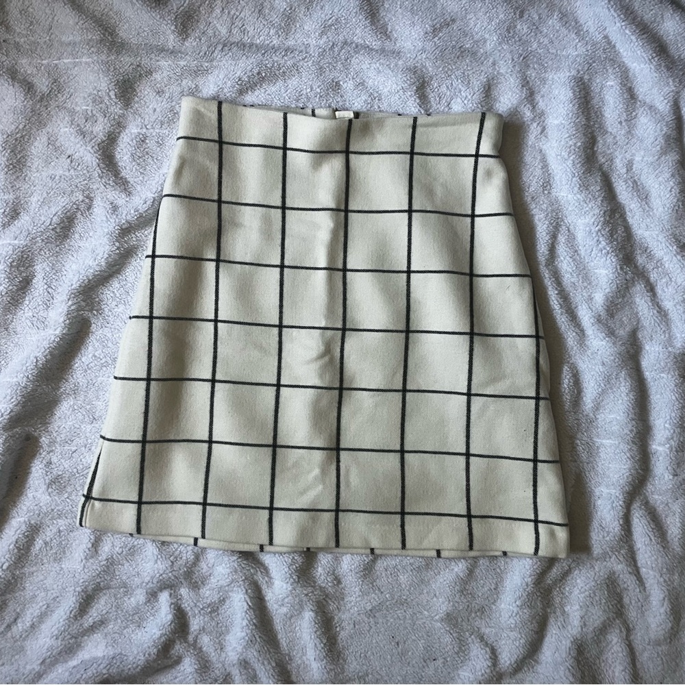 H&M Cream and Black A-Line Mini Skirt for Work